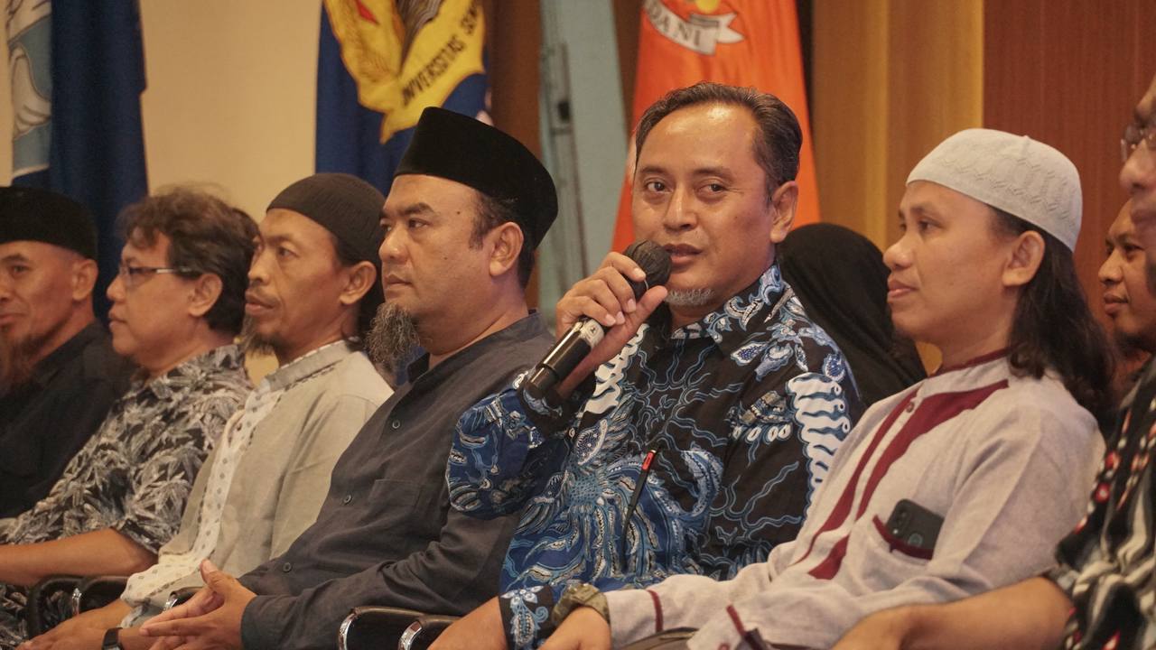 Seminar nasional yang mengundang 20 mantan narapidana teroris di Universitas Semarang mencatat rekor Museum Rekor Indonesia.