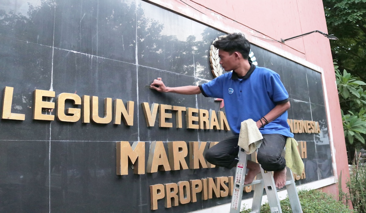 Bakti sosial JDM Cleaning di Markas LVRI Jatim