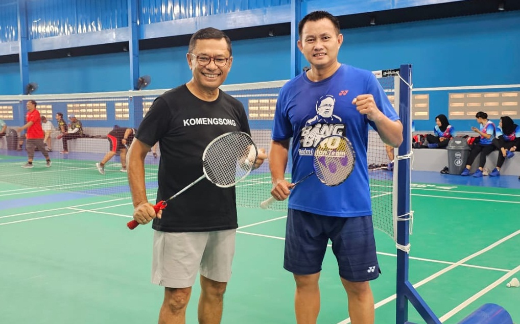 Saleh Husin (kiri), Candra Wijaya (kanan)