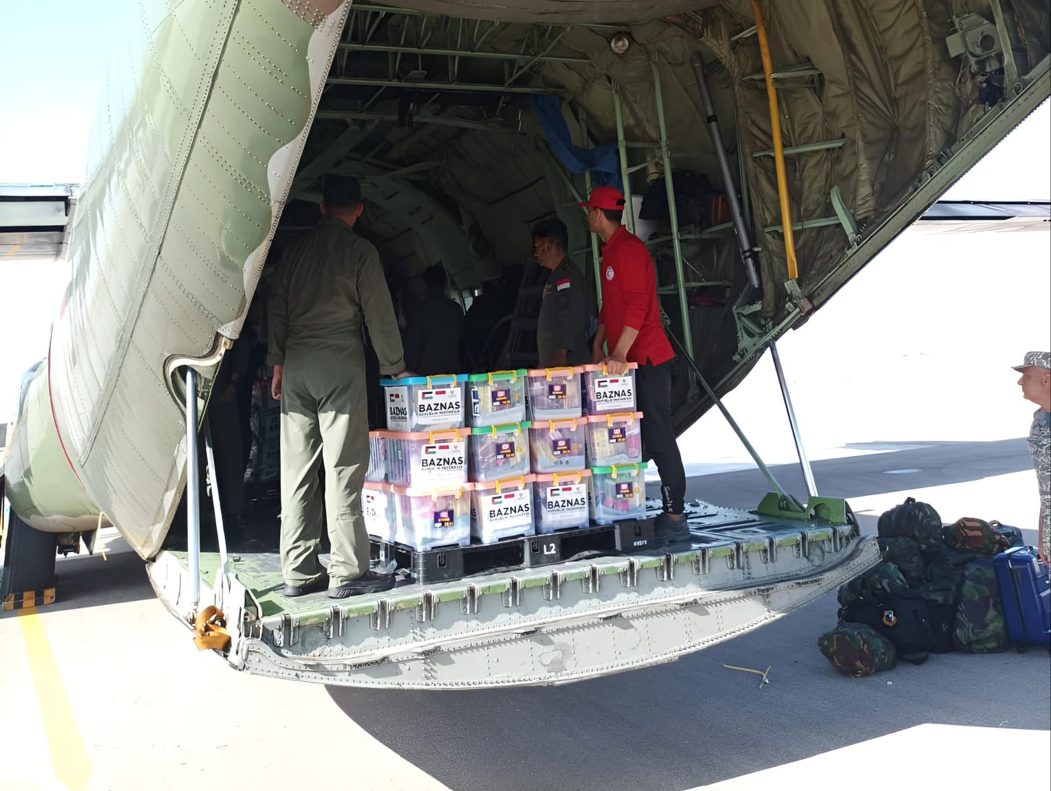 Bantuan kemanusiaan Baznas RI untuk Palestina telah tiba di Mesir, Senin (6/11).