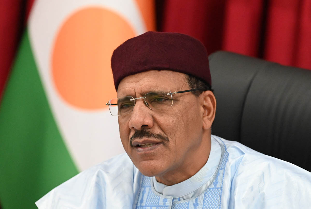 Mantan Presiden Niger Mohamed Bazoum Dituduh Mencoba Melarikan Diri