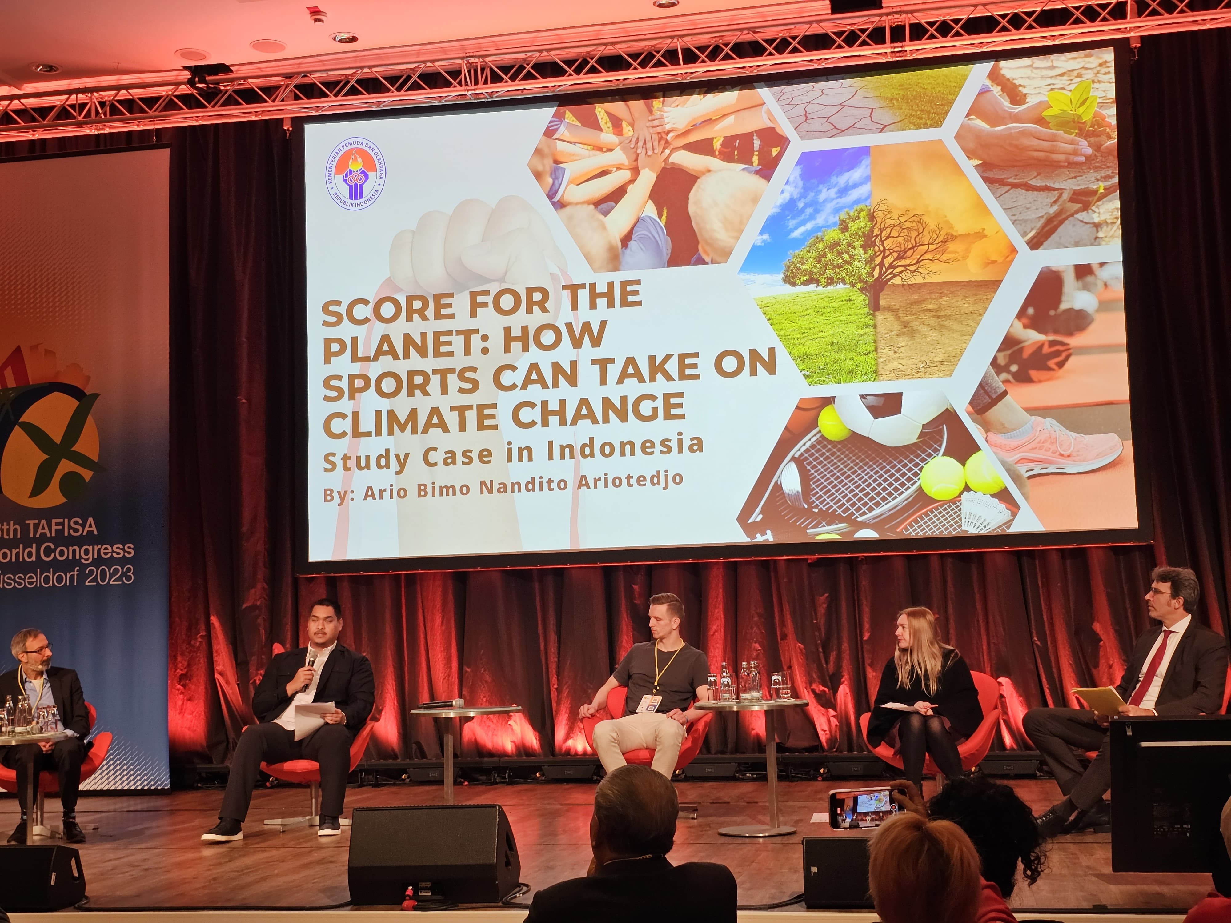 Menteri Pemuda dan Olahraga Dito Ariotedjo (kedua dari kiri) menjadi panelis di TAFISA World Congress 2023.