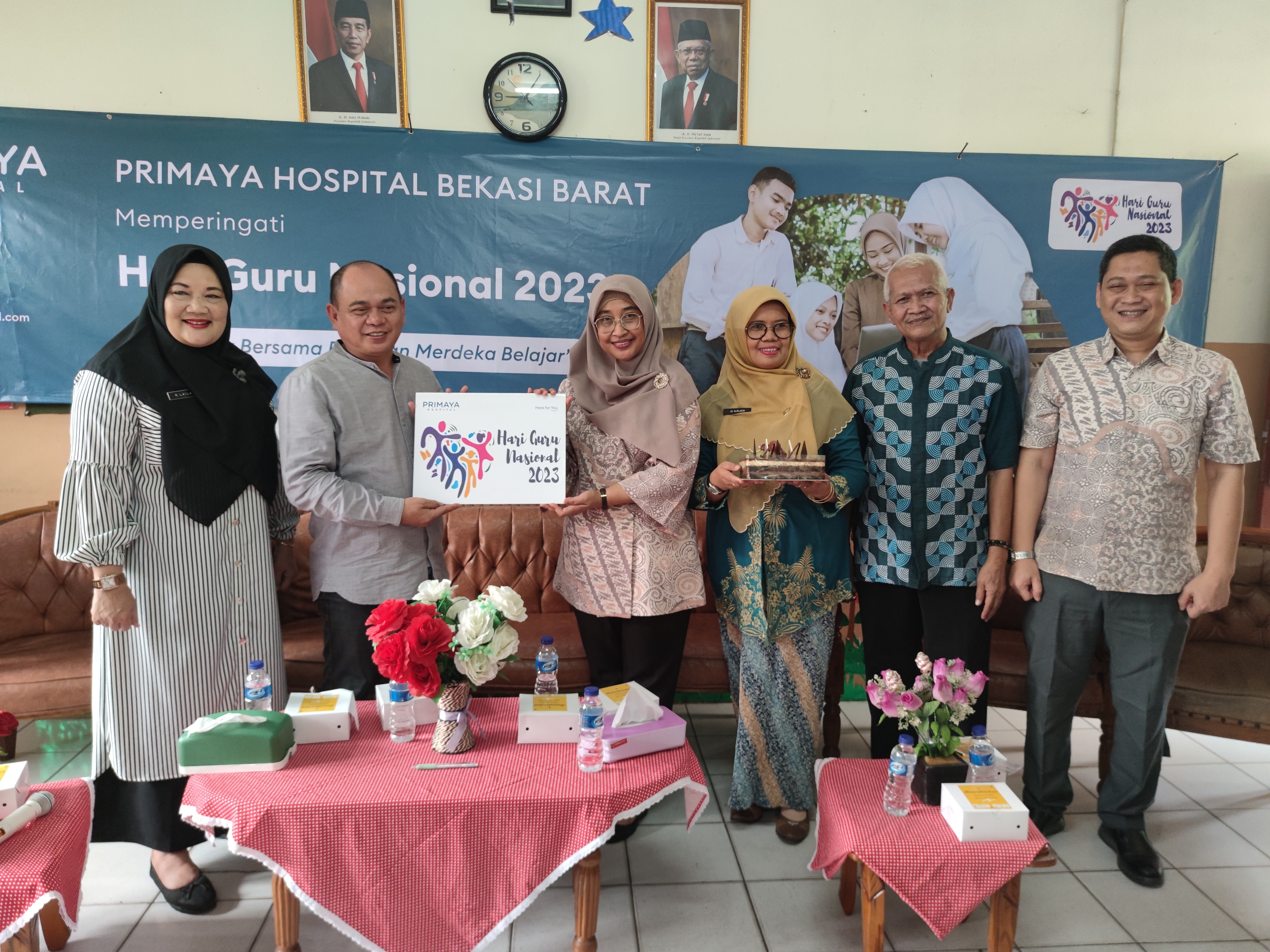 Dalam rangka memperingati Hari Guru Nasional, Primaya Hospital Bekasi Barat mengadakan Mini MCU untuk para guru di Bekasi, Jawa Barat.