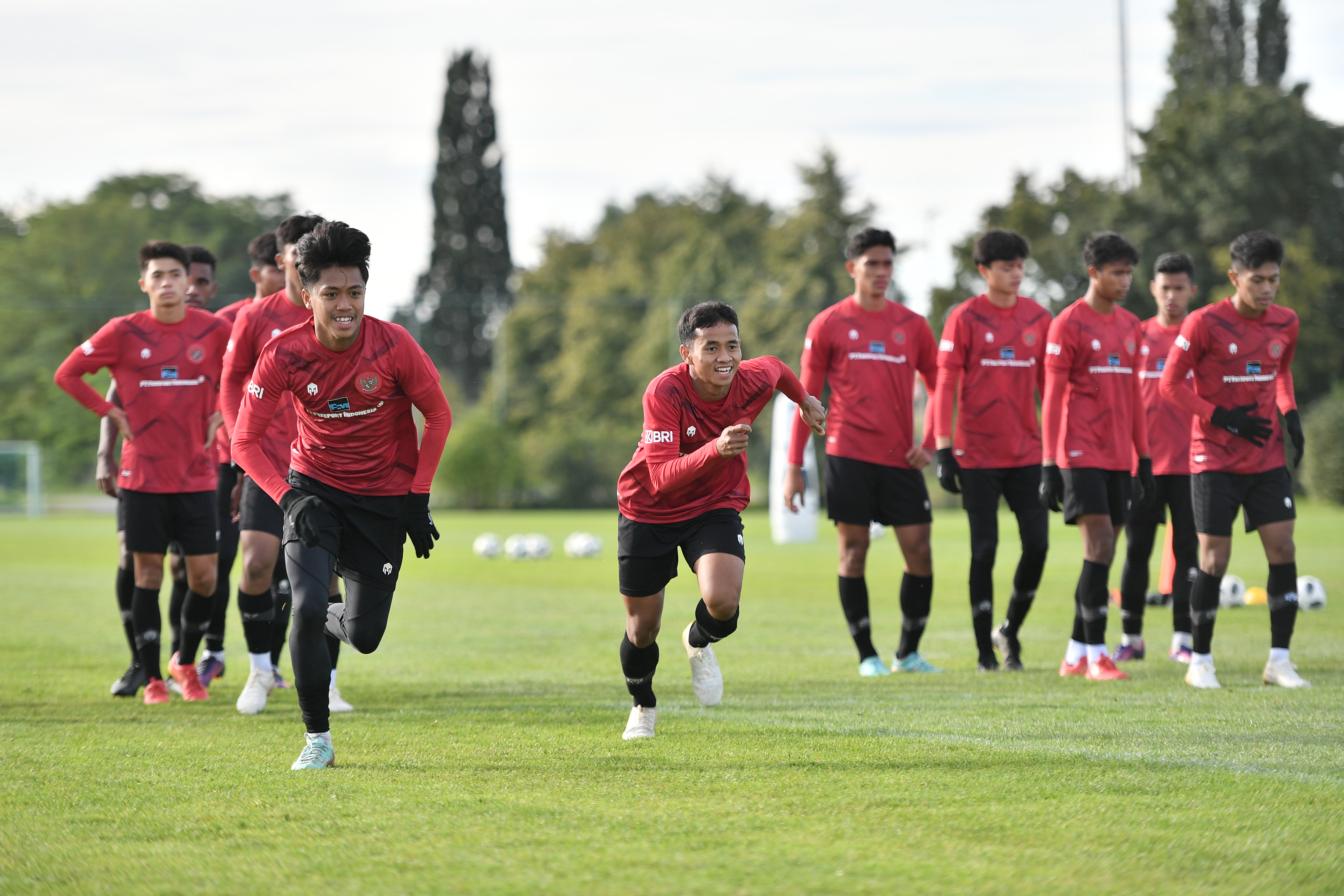 Para pemain timnas U-17 Indonesia tengah menjalani latihan bersama jelang Piala Dunia U-17 2023.