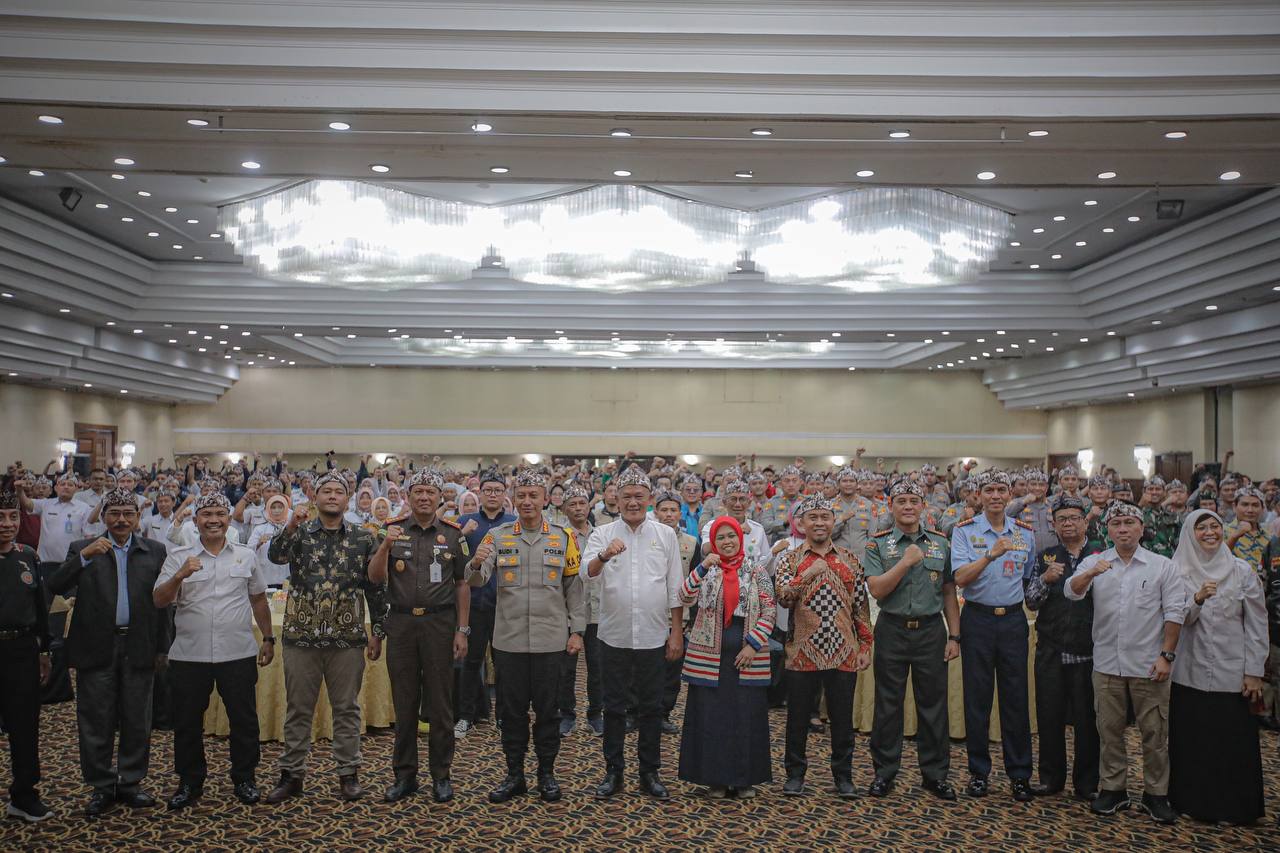 Pemerintah Kota Bandung dan unsur terkait mendeklarasikan Pemilu damai dan aman