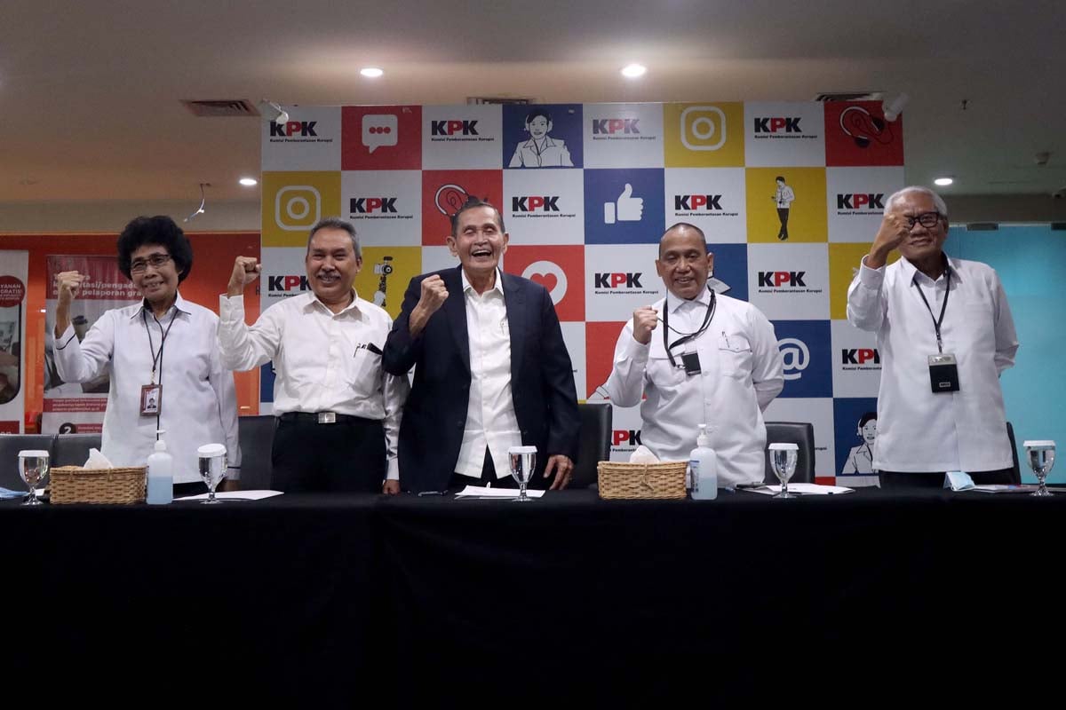 Dewas akan terus memeriksa pelanggaran etik Firli Bahuri. Namun terkait pemecatan diserahkan ke Presiden Joko Widodo.