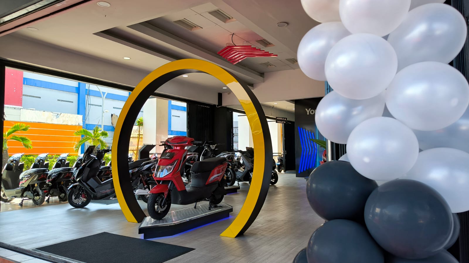 Sepeda motor listrik United E-Motor kini sudah bisa dibeli di Manado dan sekitar Sulawesi Utara