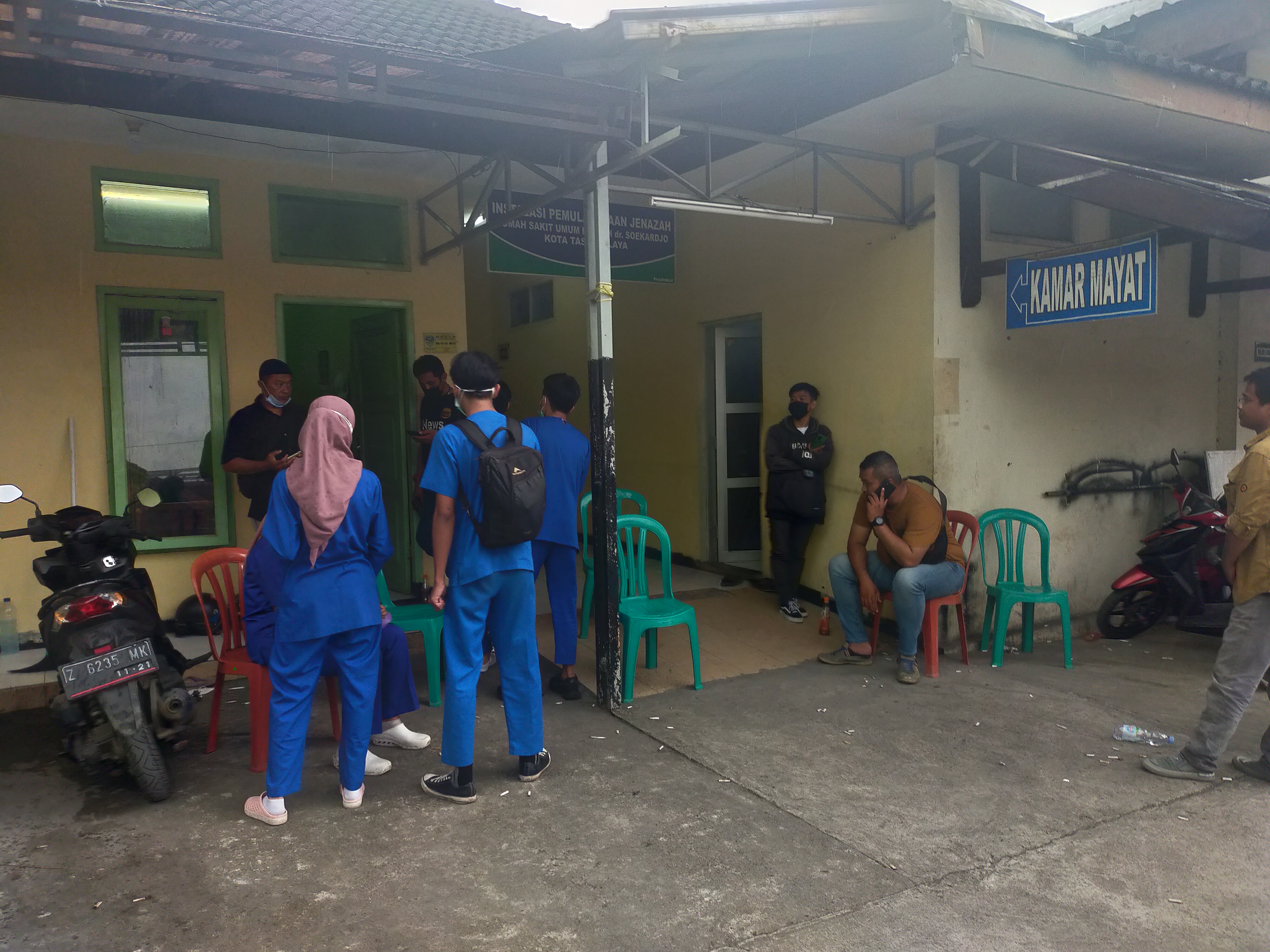 Sejumlah tim medis tengah beraktivitas di RSUD dr Soekardjo Tasikmalaya