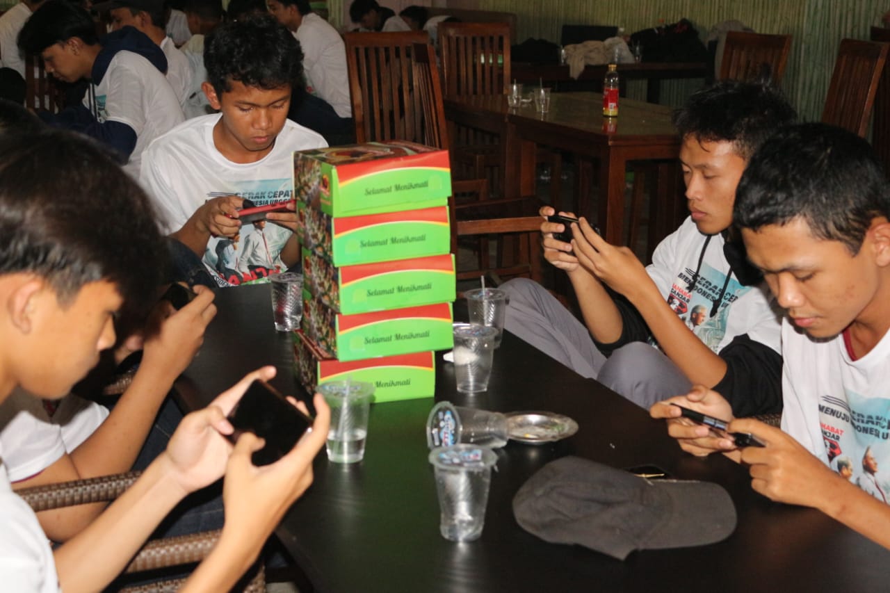 Kawan Juang GP menggelar turnamen e-sport Mobile Legend yang diikuti generasi muda di Kabupaten Bandung dan Subang, Jabar.