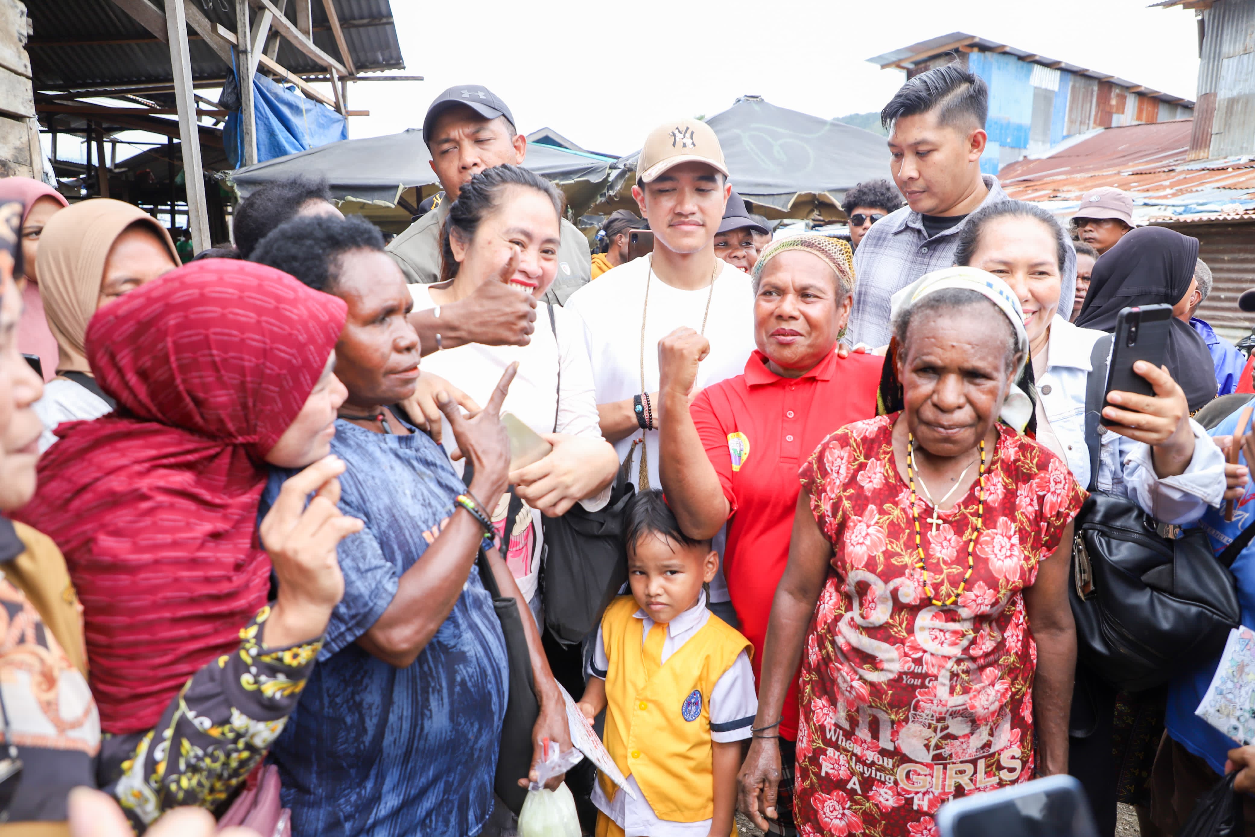 Ketua Umum PSI Kaesang Pangarep di Jayapyra, Papua, Seni (27/11)