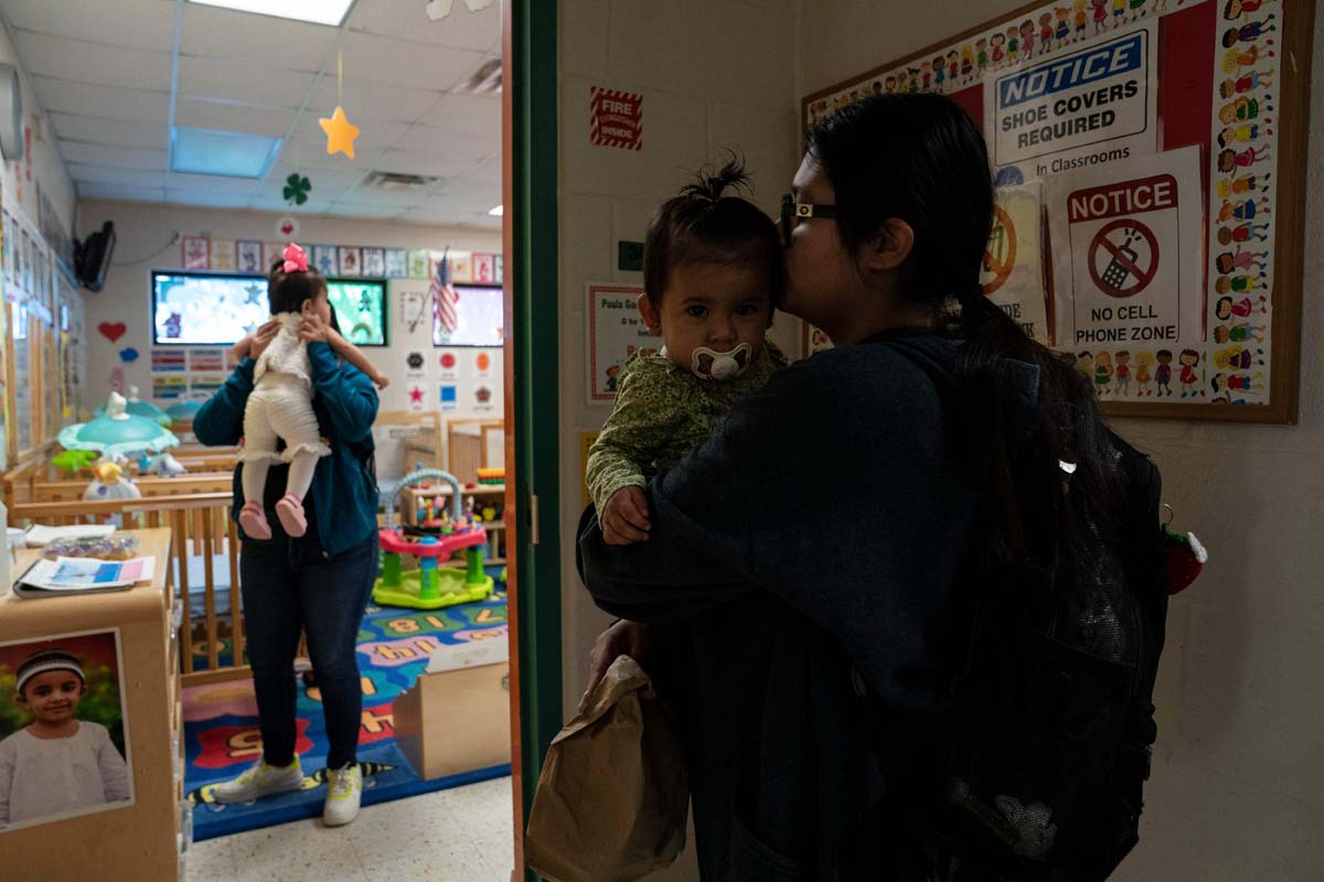 Sekolah Menengah Lincoln Park menjadi sekolah di Texas yang menerima siswinya yang tengah hamil dan memiliki anak.