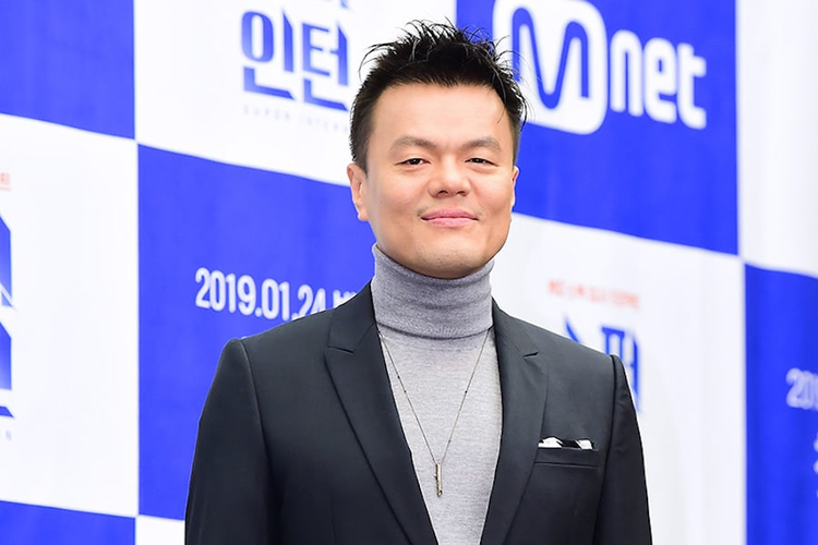 Penampilan J.Y. Park Curi Perhatian di Penghargaan Film Blue Dragon