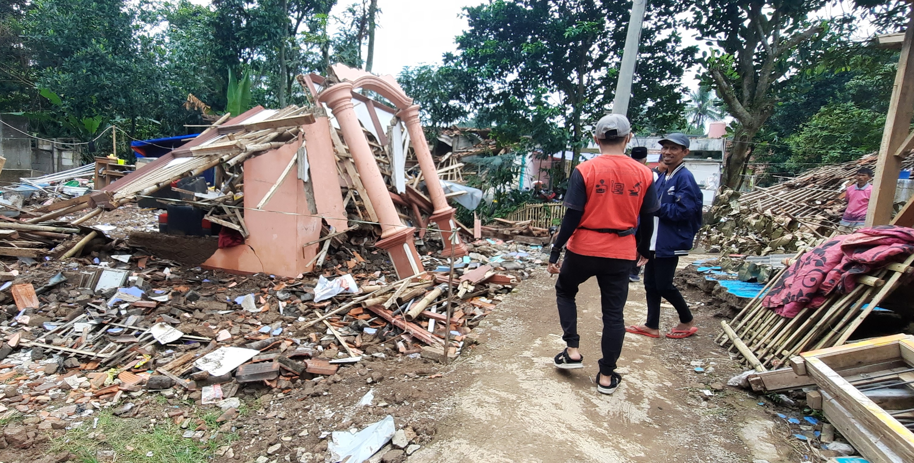 Kerusakan akibat gempa di Cianjur