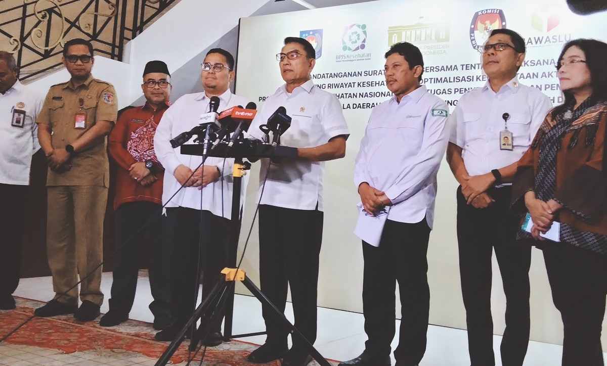 Moeldoko (tengah) saat konferensi pers di Kantor Staf Presiden
