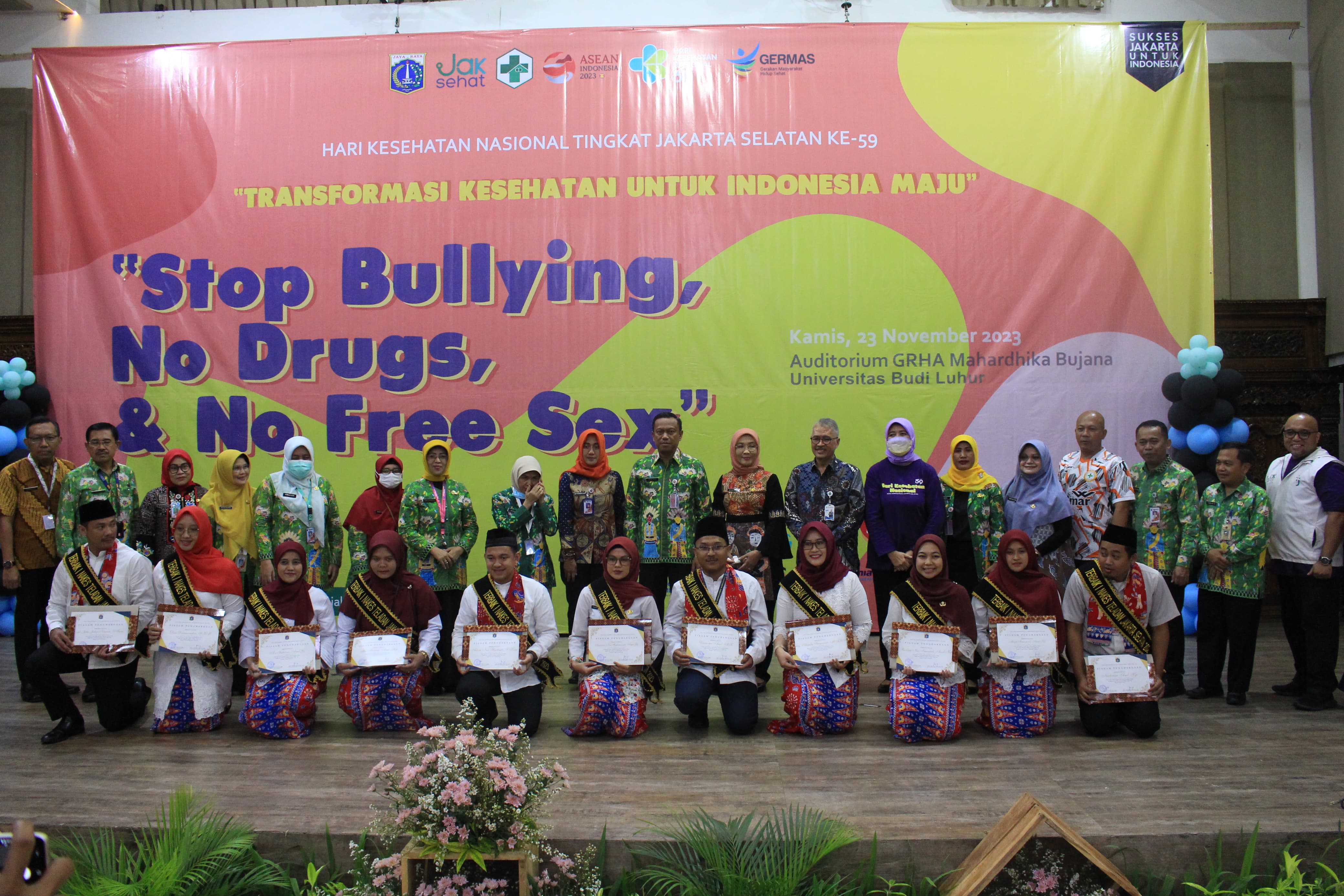 Puncak Hari Kesehatan Nasional ke-59 yang digelar di Universitas Budi Luhur Jakarta.