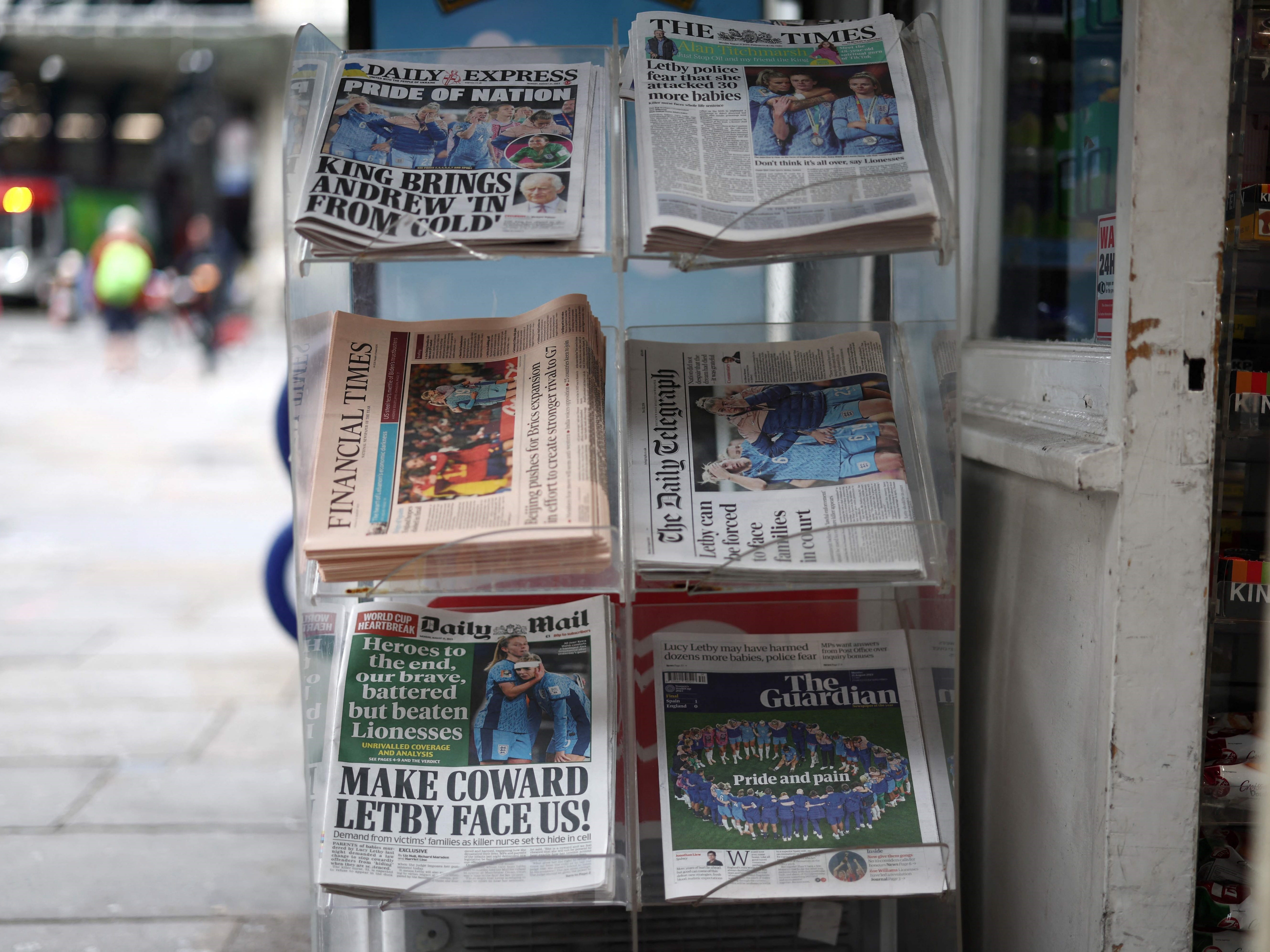 Surat kabar harian Inggris.