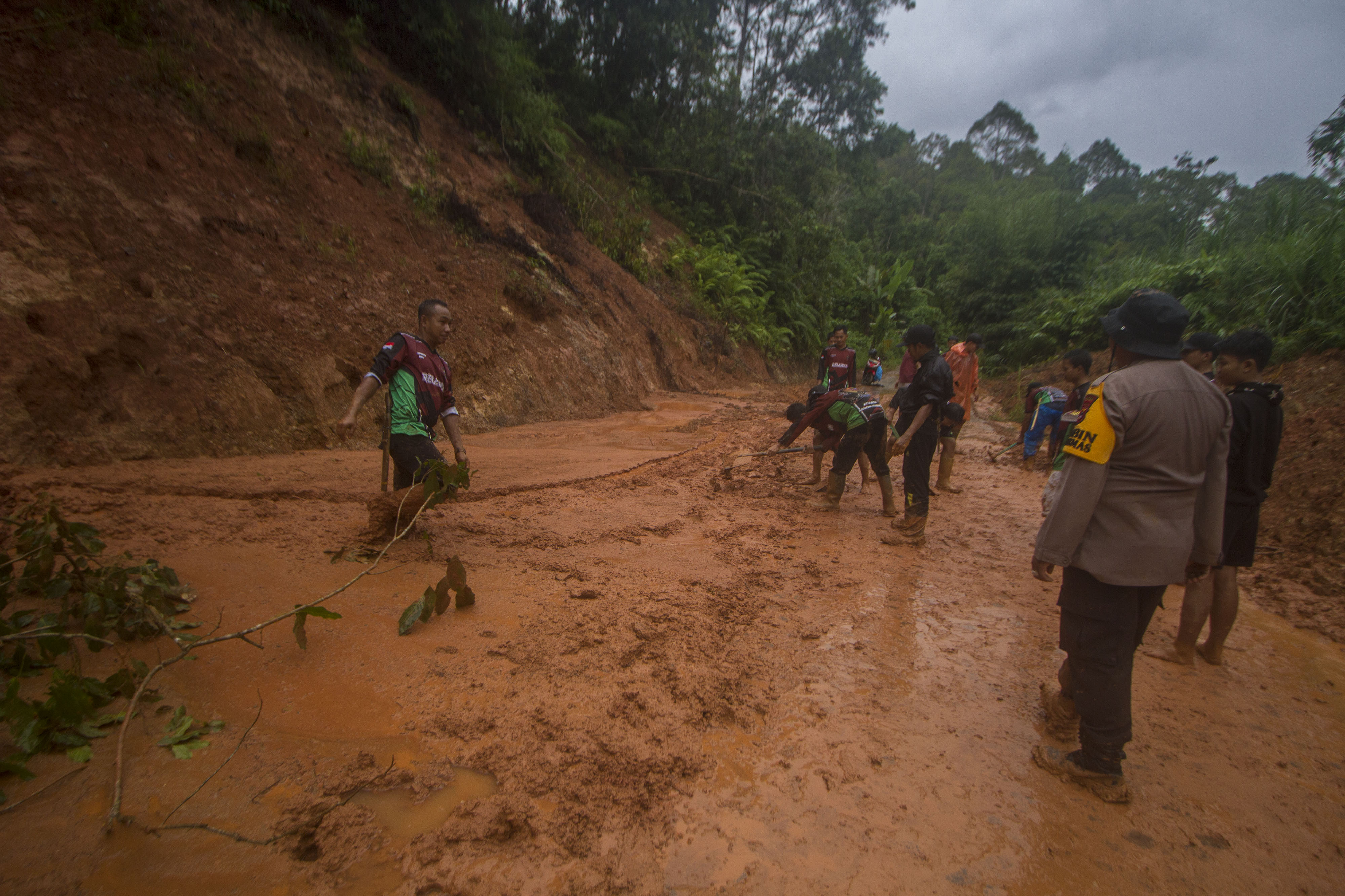 Kalsel Gelar Apel Siaga Bencana Hidrometeorologi