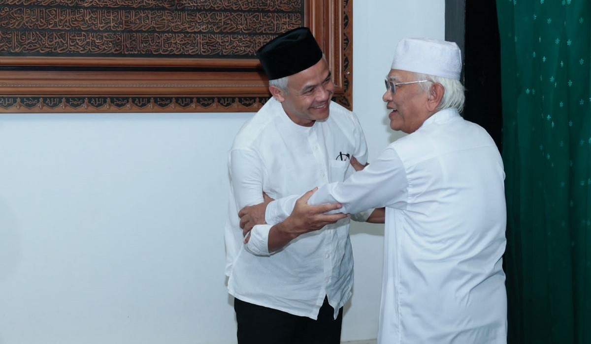 Ganjar bersama Gus Mus