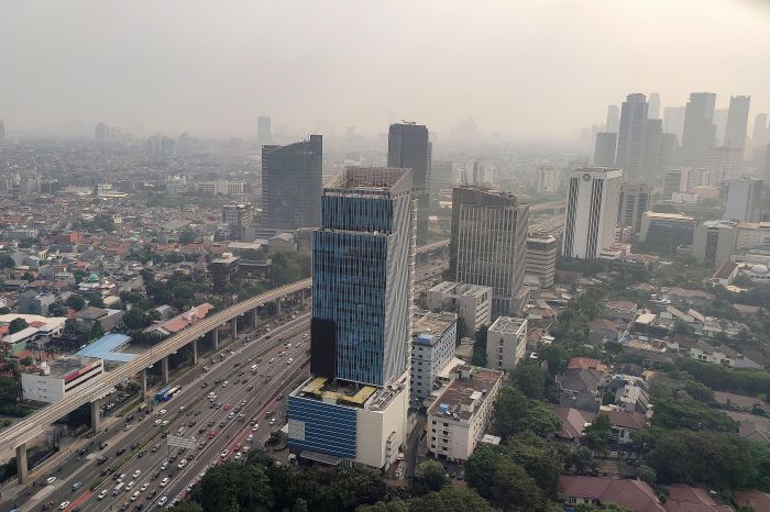 Ilustrasi gedung pencakar langit di Jakarta