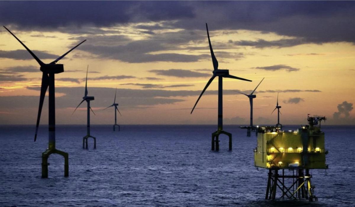 Pembangkit Listrik Tenaga Angin pantai di Inggris