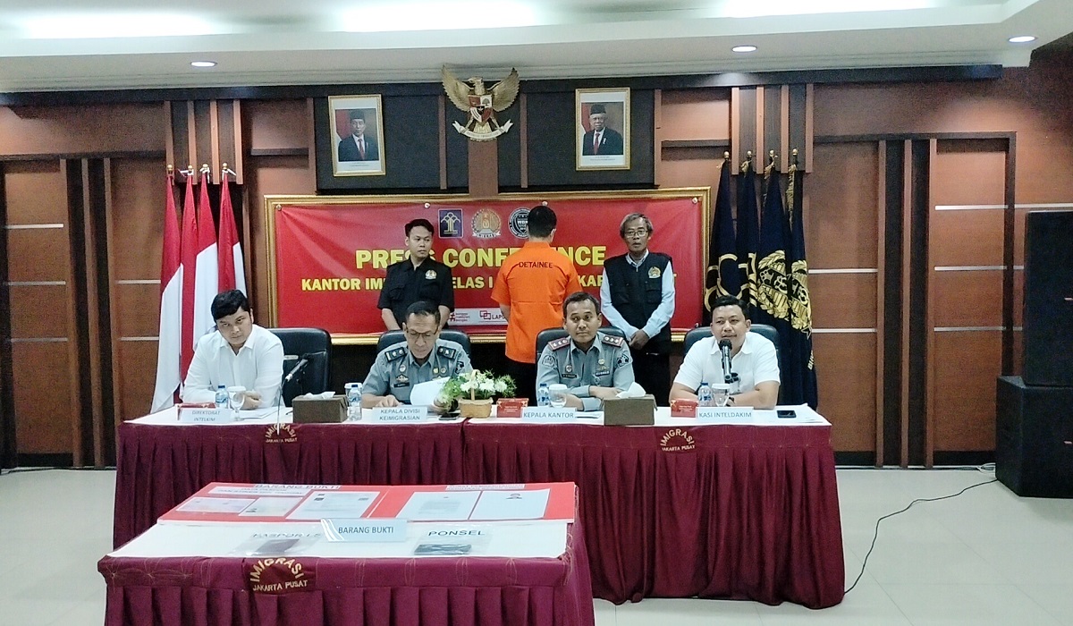 Polisi mengumumkan tersangka kasus tiket konser Coldplay Jakarta