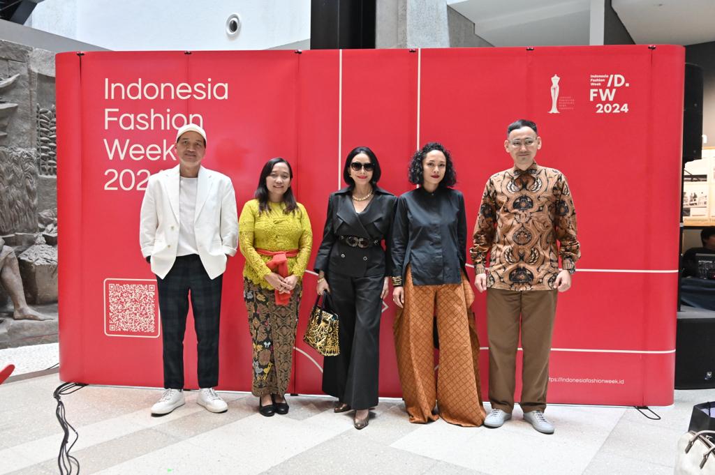 Konferensi pers icon Indonesia Fashion Week (IFW) 2024 di Jakarta, Rabu (29/11)