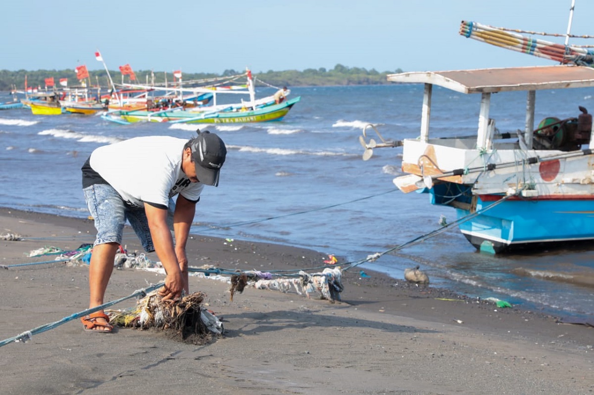 Aksi bersih pantai