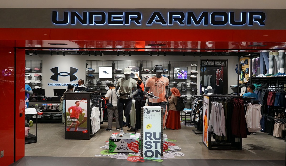 Gerai Under Armour Brand House di Sun Plaza, Medan.