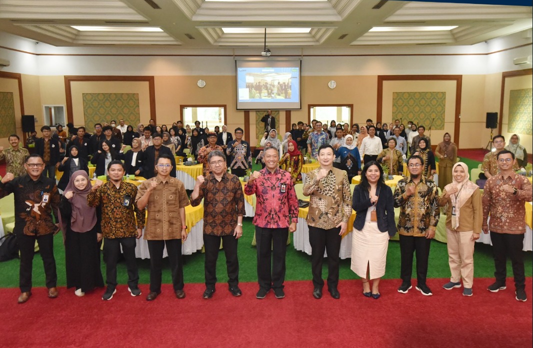 Para peserta Inspirational Talk Forum Komunikasi dan Media Pembinaan Analis Kebijakan pada Selasa (31/10).