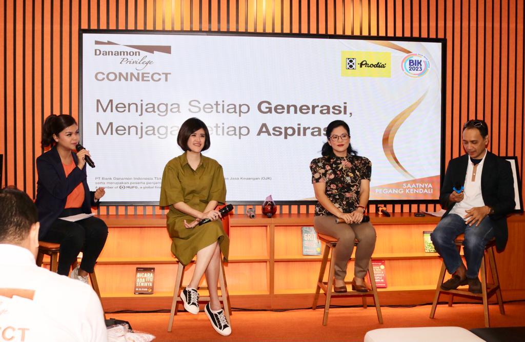 Talkshow bertajuk “Managing Work and Life Balance” di Kantor Cabang Danamon Matraman, Jakarta, baru-baru ini.  