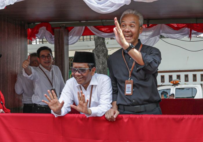 Pasangan capres dan cawapres Ganjar Pranowo dan Mahfud MD