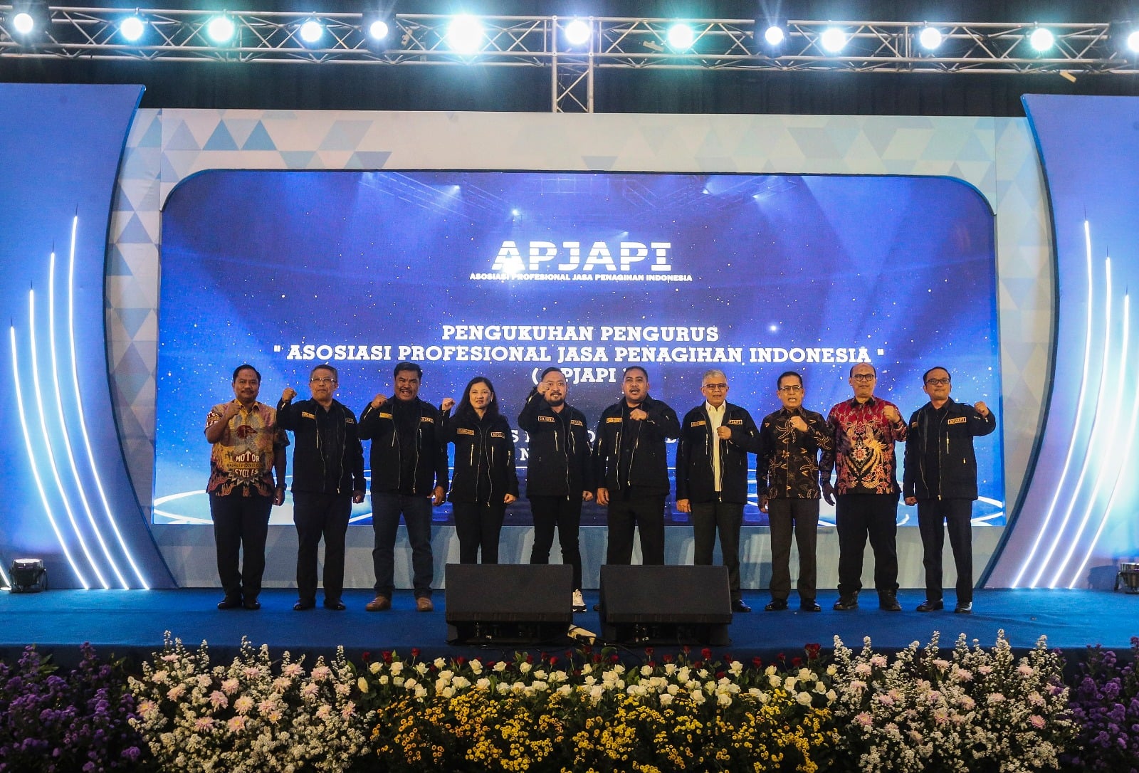 Pelantikan pengurus APJATI yang beranggotakan puluhan ribu dalam rangka membangun ekosistem industri jasa penagihan yang sehat