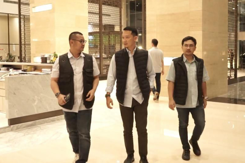 Sekretaris Jenderal Partai Berkarya Fauzan Rachmansyah (tengah).