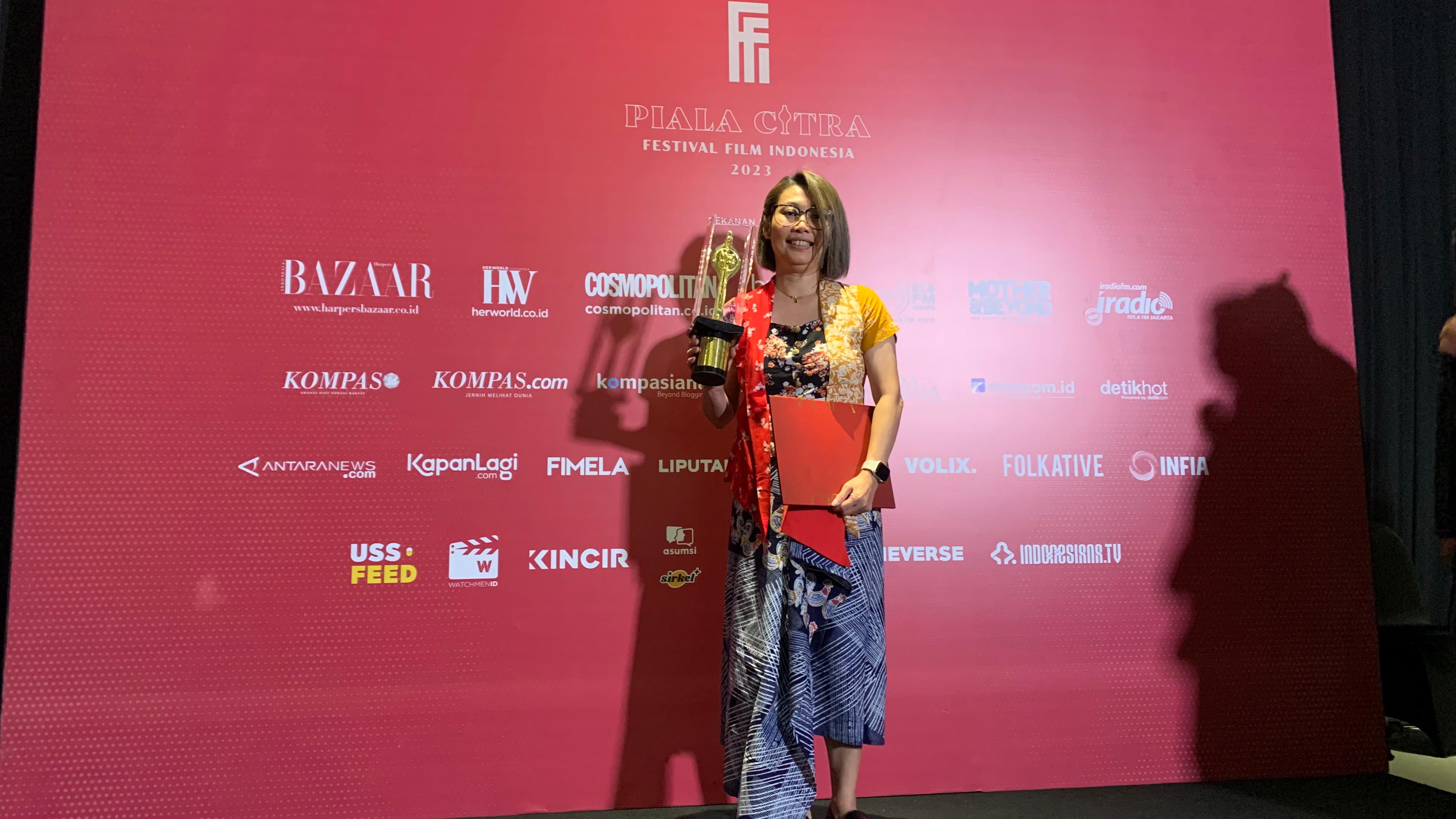 Penata rias Sri Asih, Aktris Handradjasa