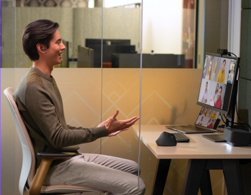 Survei Logitech mengungkapkan bahwa 62% karyawan Indonesia lebih memilih bekerja secara hybrid.