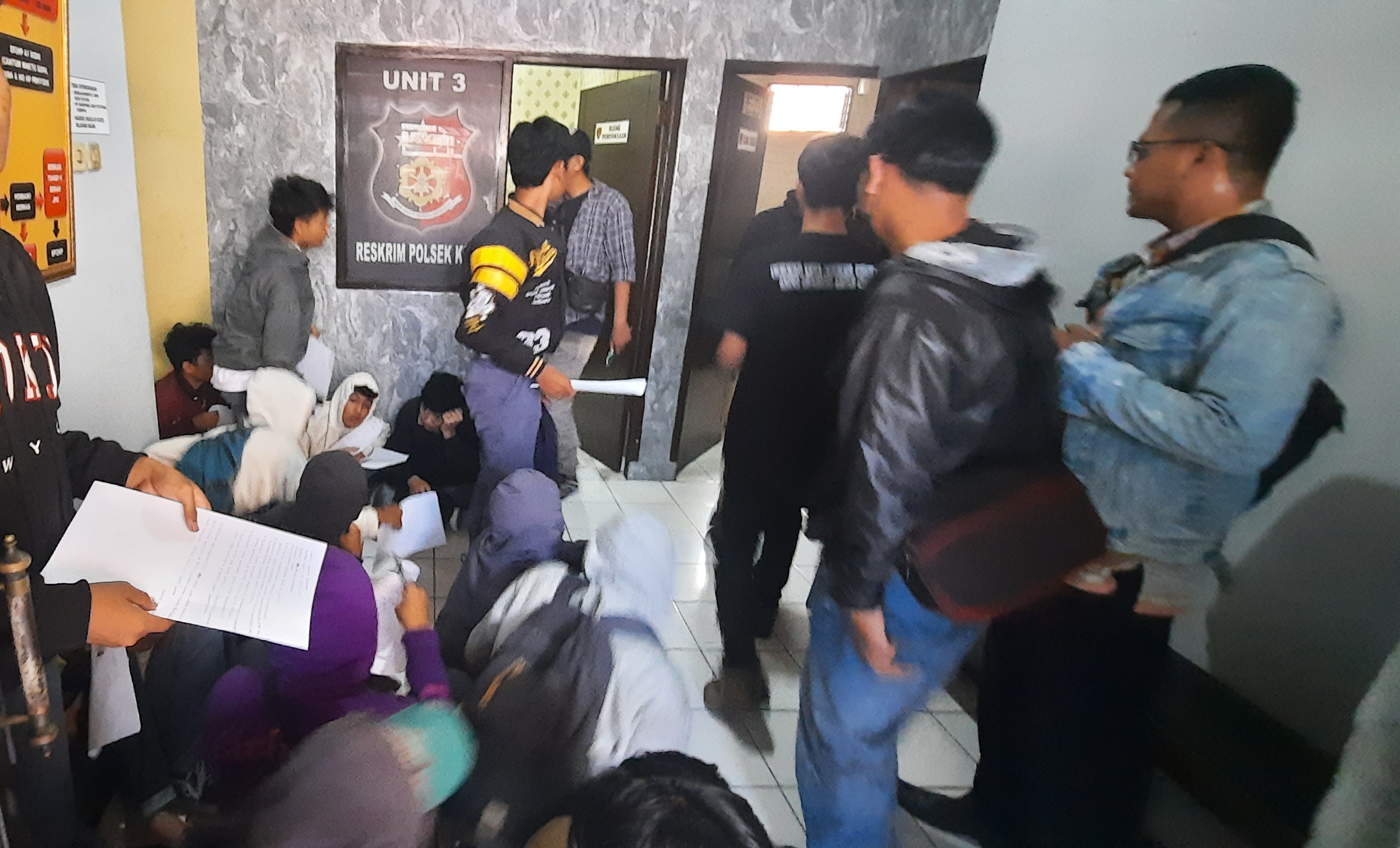Sejumlah pelajar yang terlibat tawuran dimintai keterangan di Polsek Cianjur Kota