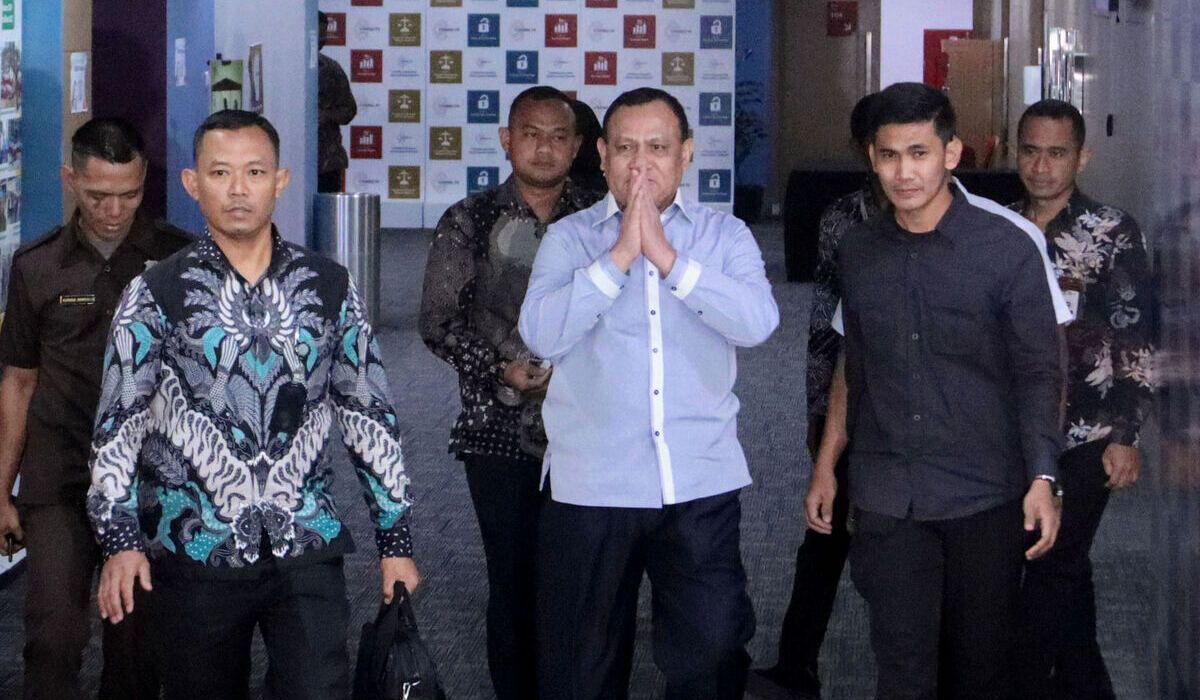 Pemeriksaan Alexander Marwata dalam Kasus Pemerasan SYL Ditunda