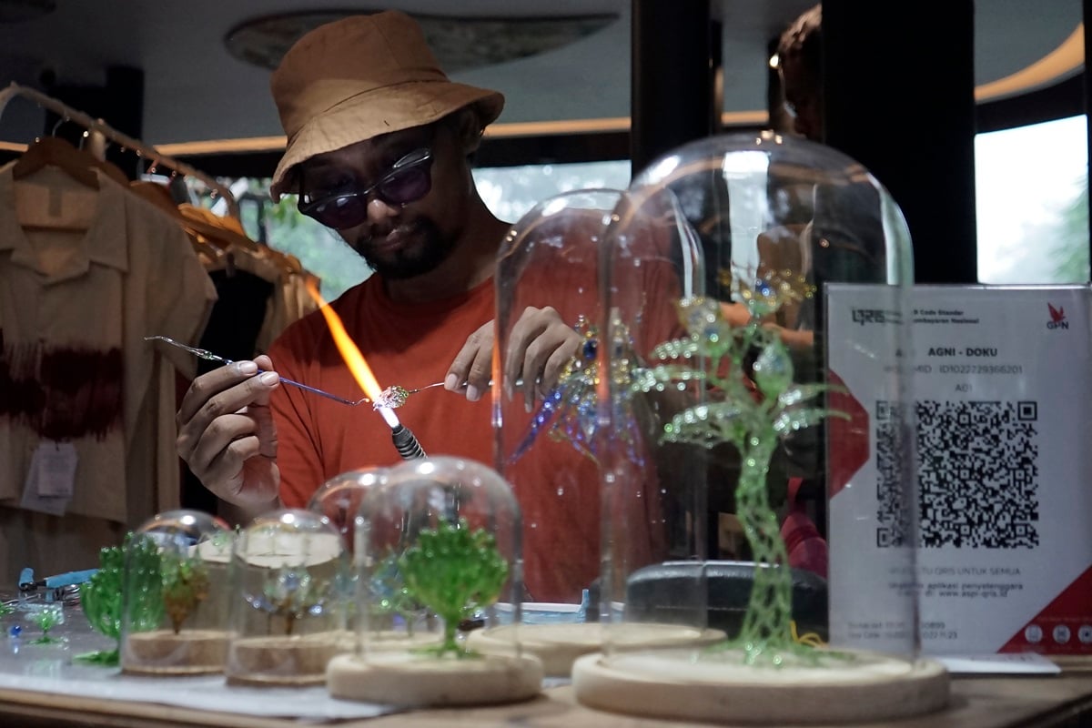 Ekonomi Kreatif: Pengertian, Ciri, Contoh, Jenis dan Manfaat  