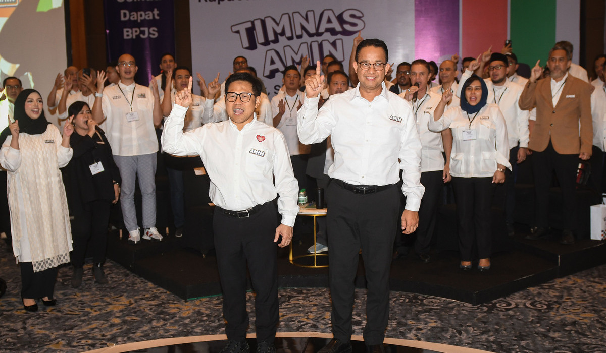 Pasangan calon presiden dan calon wakil presiden nomor urut 1 Anies Baswedan (depan, kanan) dan Muhaimin Iskandar (depan, kiri).