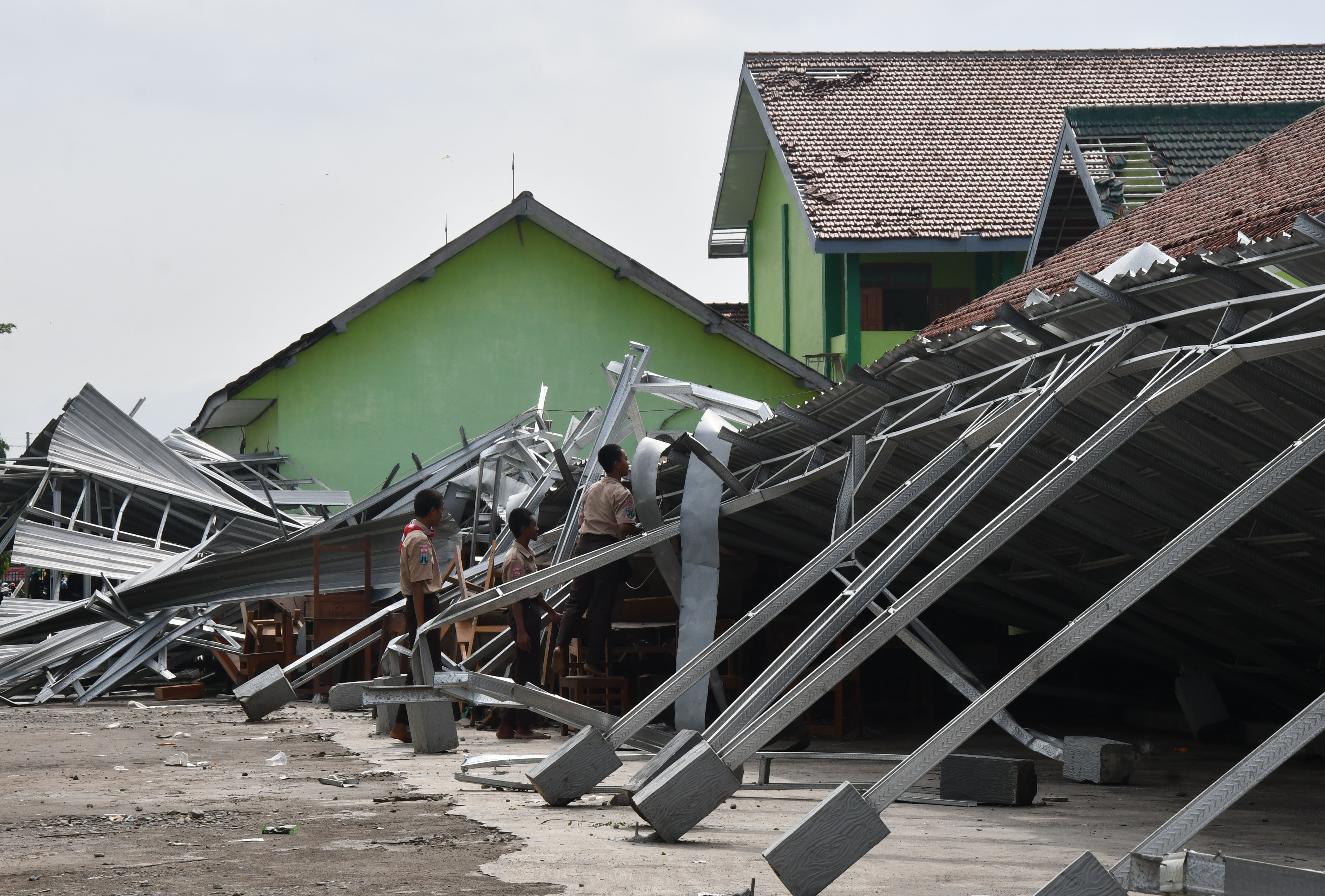 Angin Kencang dan Banjir Bandang Terjang Kabupaten Bandung, 102 Rumah Rusak dan Enam Warga Luka-Luka