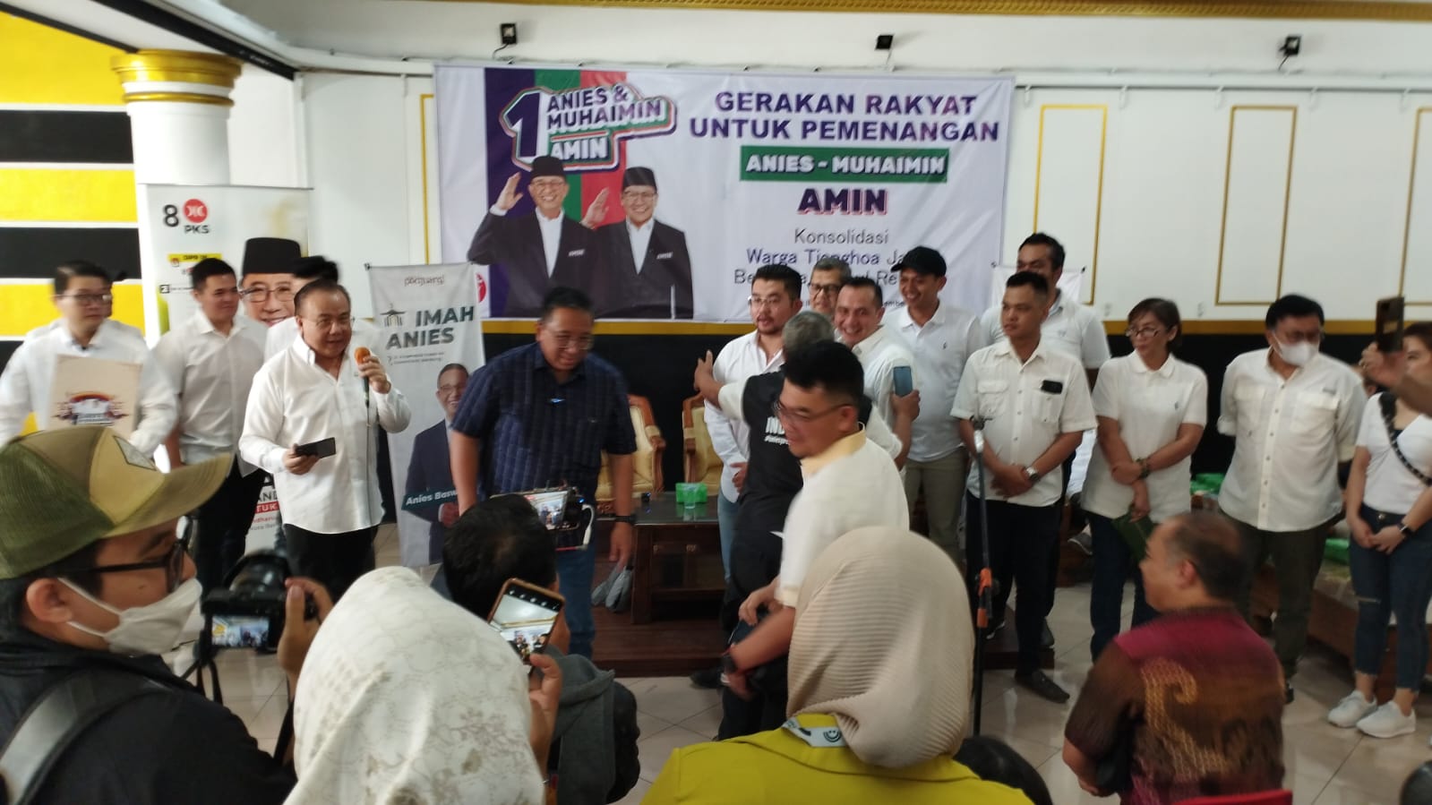 Sekretariat Bersama Simpul Relawan Jawa Barat melakukan konsolidasi dengan warga Tionghoa Jawa Barat