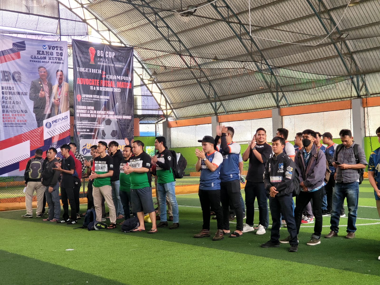 Turnamen futsal yang digelar Peradi Bale Bandung diikuti para advokat dengan antusias