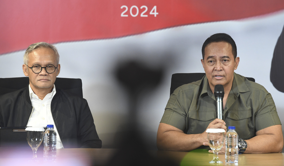 Ketua Tim Penjadwalan TPN Ganjar-Mahfud, Aria Bima (kiri).