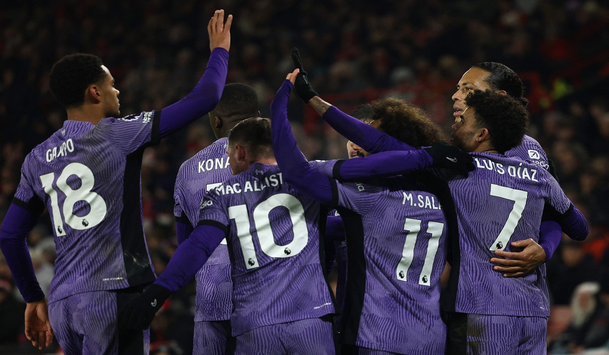 Para pemain Liverpool melakukan selebrasi usai mencetak gol ke gawang Sheffield United di laga Liga Primer Inggris