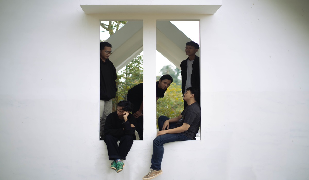 Fiore Rilis Single Termala