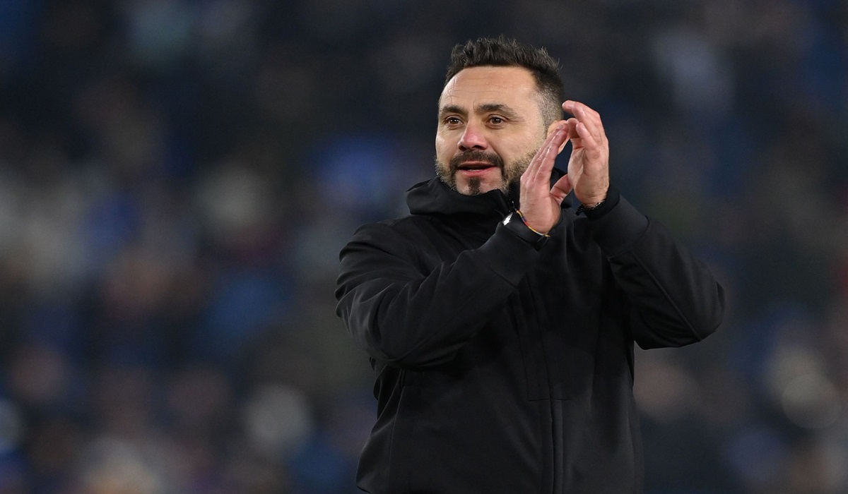 Pelatih Brighton and Hove Albion Roberto De Zerbi.