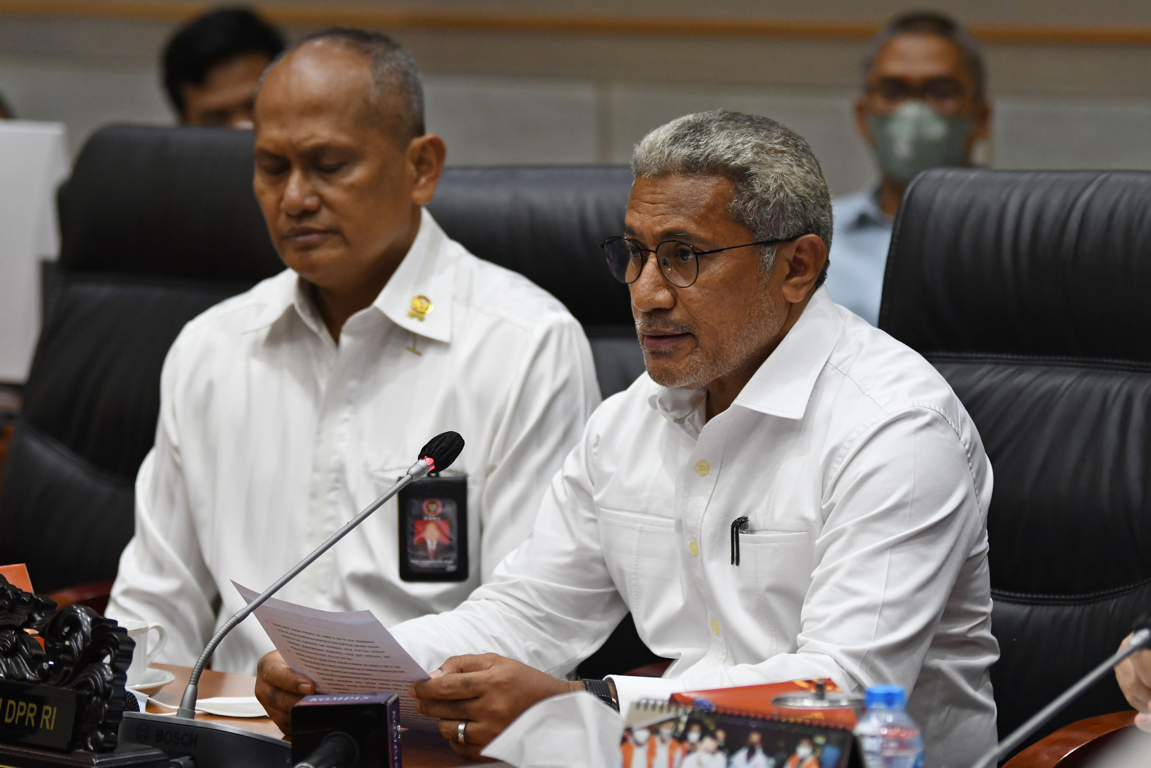 Irjen Pol Marthinus Hukom (kanan), Kepala Densus 88 Anti Teror Polri yang diangkat menjadi Kepala BNN.