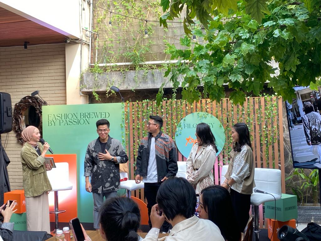 Kolaborasi Filoposy X Kopi Soe.