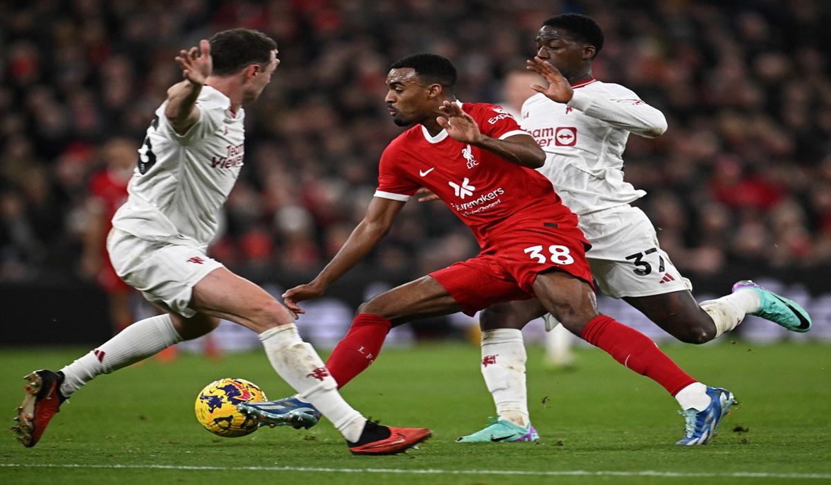 Jadwal Liverpool Padat, Klopp Harap Cedera Gravenberch tidak Parah