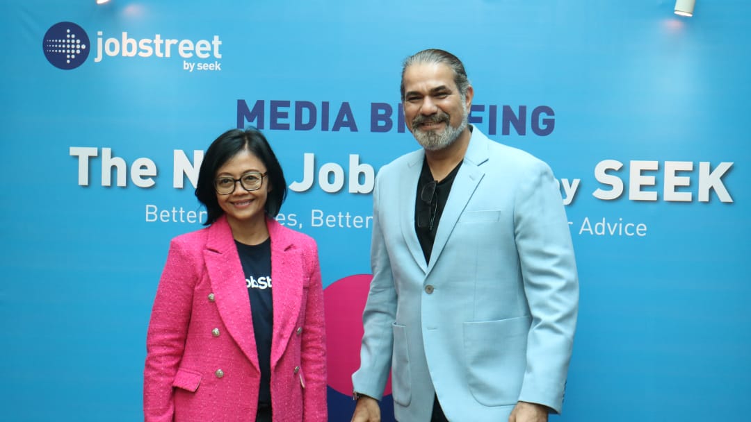 Country Marketing Manager JobStreet Indonesia Sawitri Hertoto (kiri) dan Varun Mehta, COO - Indonesia, Jobstreet by SEEK.